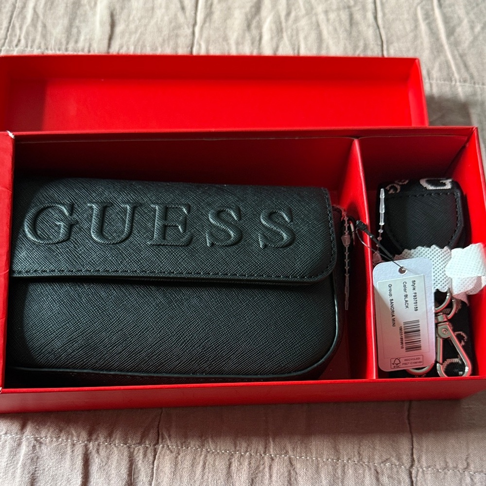 GUESS Black Belt Bag
